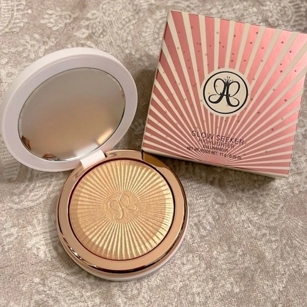 Brand New Anastasia Beverly Hills Glow Seeker Highlighter Sun Idol Illuminator